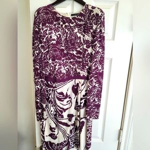 Gucci Silk Dress Size 42 / US 6 Purple and white 💜